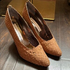 Donald J. Pliner Tan Leather Heels